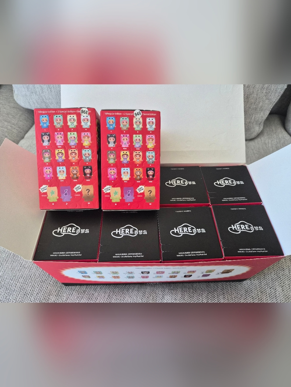Full Case Of 8 Wakulu On A Roll Mini Plush Blind Boxes - Picture 5 of 8
